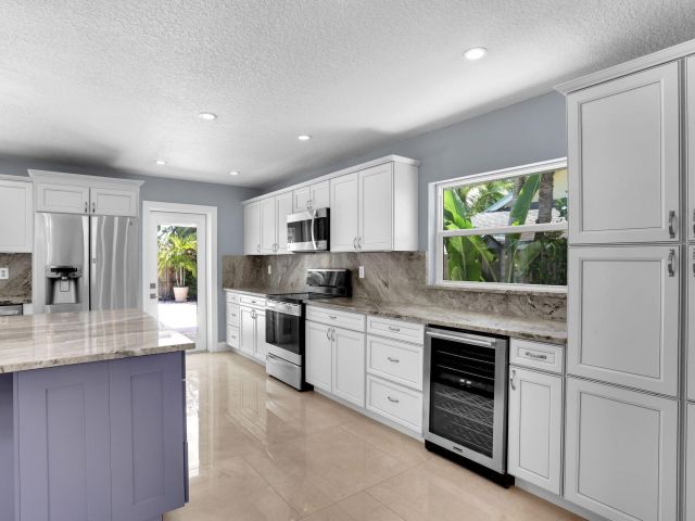 Home for sale at 17634 Lake Park Road - photo 6445859