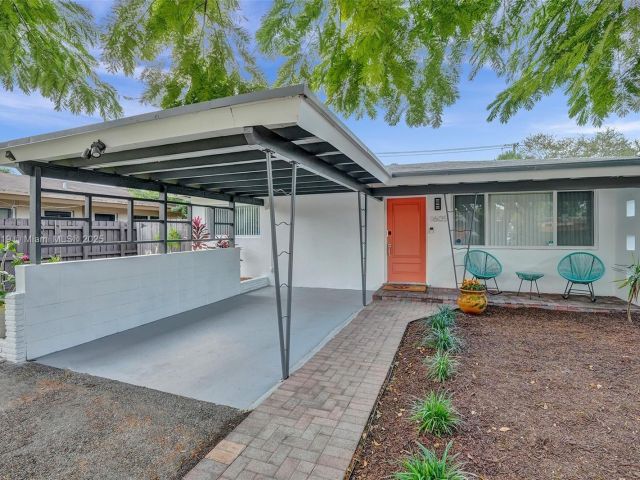 2-bedroom home for rent in Fort Lauderdale - 1605 NW 7th Ter - MondialRealty
