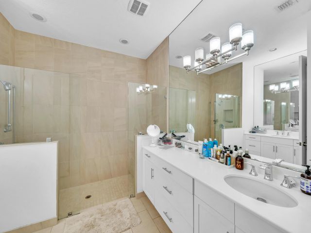 Home for rent at 23008 Clear Echo Drive 11 - photo 6689409