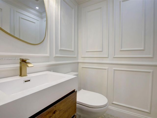 3-bedroom home for sale in Pembroke Pines - 340 SW 97th Ave - MondialRealty