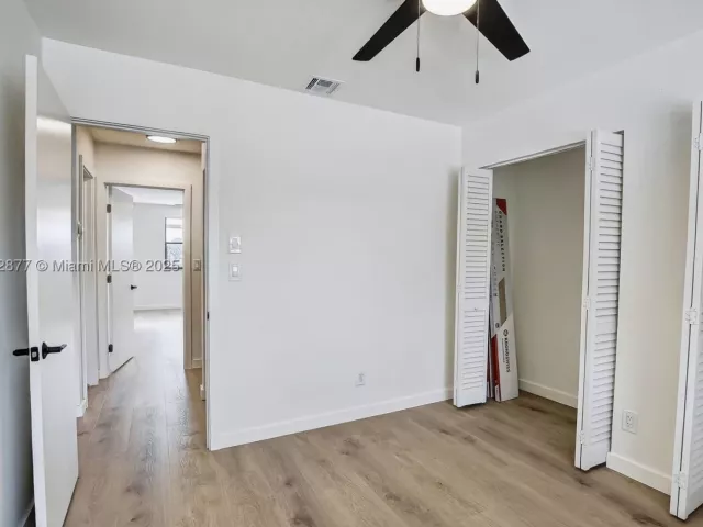 3-bedroom home for sale in Pembroke Pines - 340 SW 97th Ave - MondialRealty