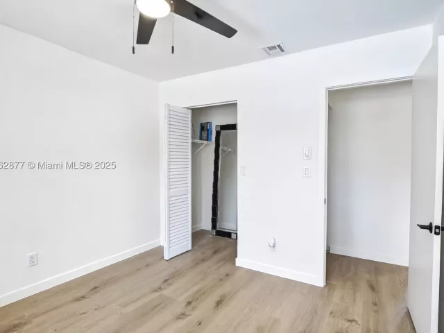 3-bedroom home for sale in Pembroke Pines - 340 SW 97th Ave - MondialRealty