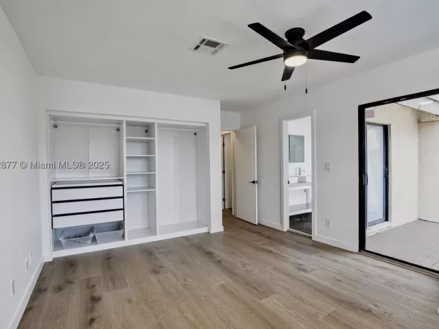 3-bedroom home for sale in Pembroke Pines - 340 SW 97th Ave - MondialRealty