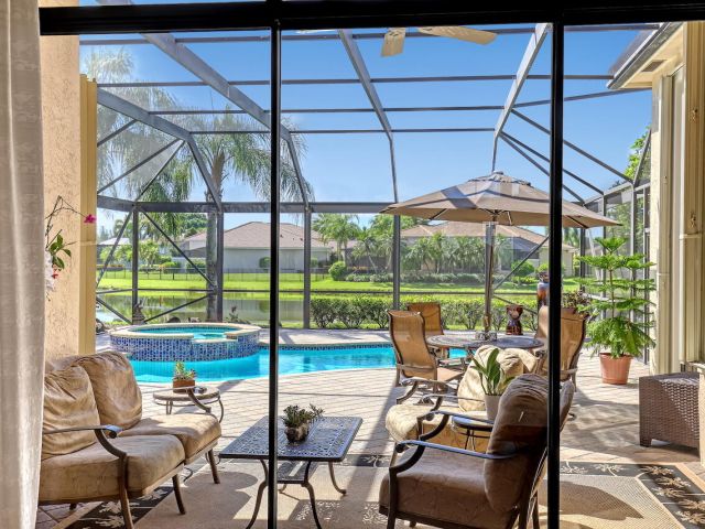 Home for sale at 10250 Blue Heron Point - photo 6445386