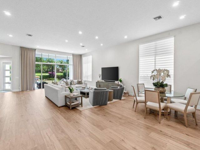 Home for sale at 16100 Villa Vizcaya Place - photo 6441179