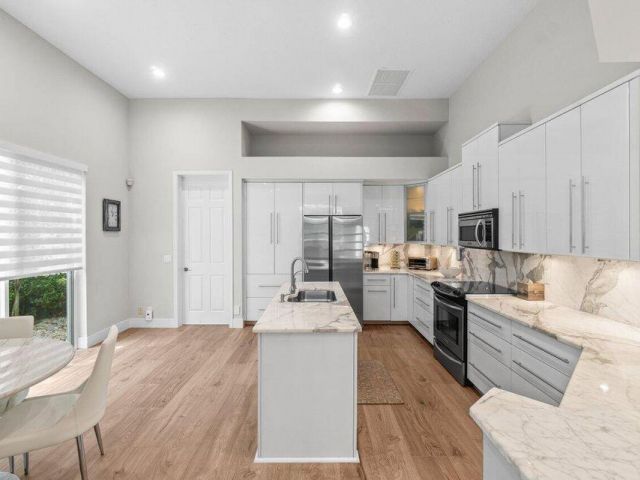 Home for sale at 16100 Villa Vizcaya Place - photo 6441181