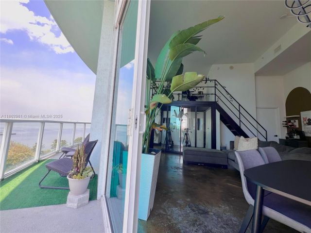 Apartment for sale  Unit #909 - photo 6441377