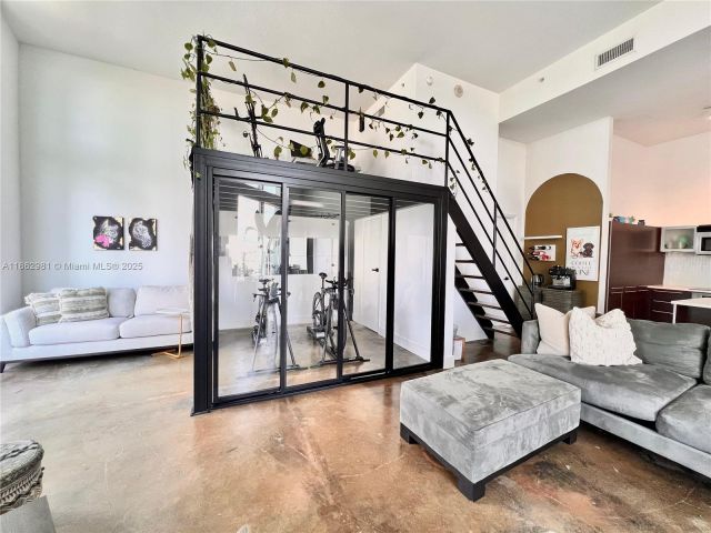 Apartment for sale  Unit #909 - photo 6441390