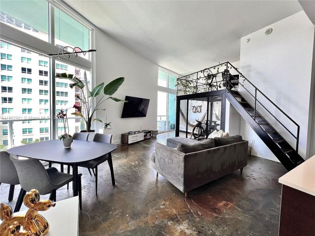 Apartment for sale  Unit #909 - photo 6441391