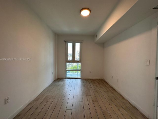 2-bedroom condo for sale in Miami - 321 NE 26th St 601 - MondialRealty