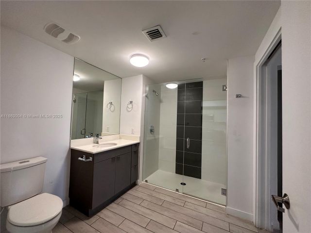 2-bedroom condo for sale in Miami - 321 NE 26th St 601 - MondialRealty