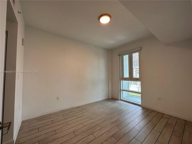 2-bedroom condo for sale in Miami - 321 NE 26th St 601 - MondialRealty