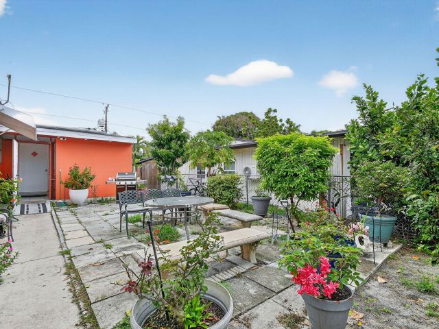 Home for sale at 1007 Almeria Road - photo 6533590