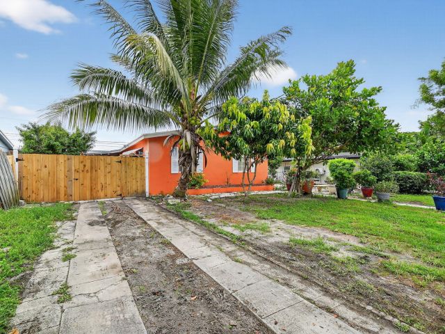 Home for sale at 1007 Almeria Road - photo 6533593