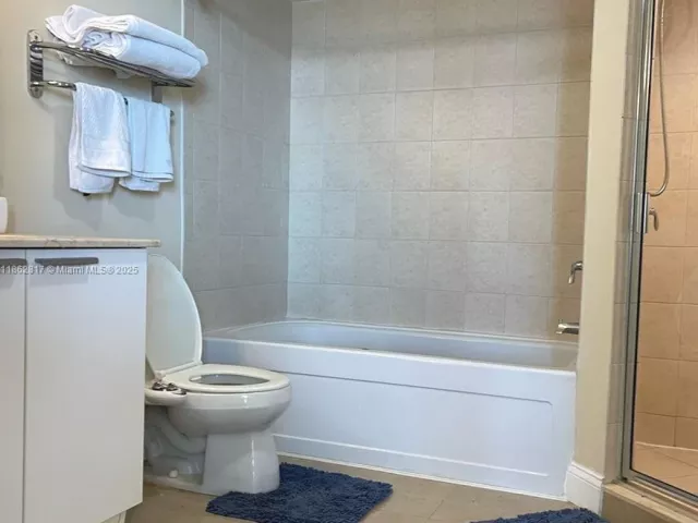 1-bedroom condo for rent in Sunny Isles Beach -  - MondialRealty