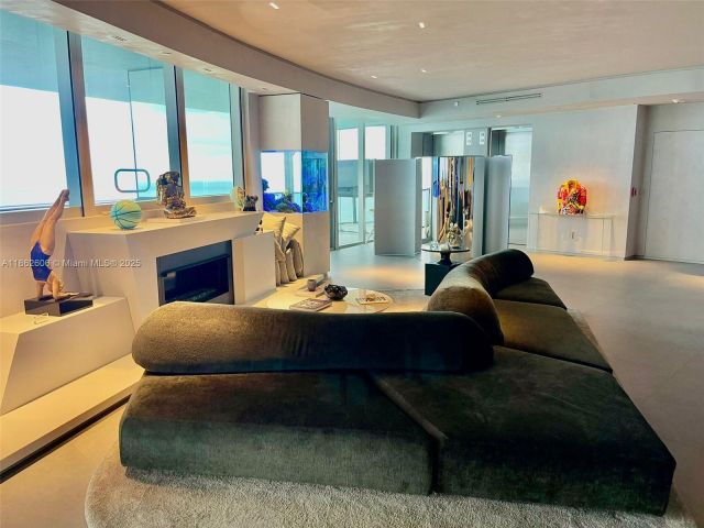 Apartment for rent  Unit #3705 - photo 6461566