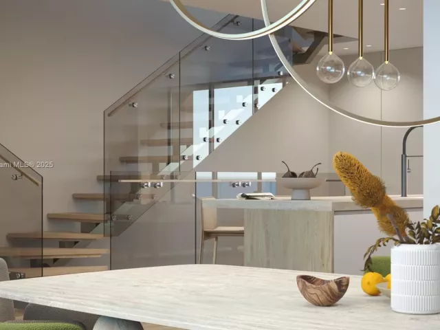 6-bedroom home for sale in Bay Harbor Islands - 10190 E Bay Harbor Dr Villa #B/B1 - MondialRealty