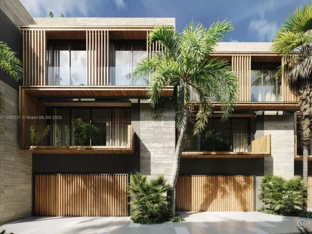 6-bedroom home for sale in Bay Harbor Islands - 10190 E Bay Harbor Dr Villa #B/B1 - MondialRealty