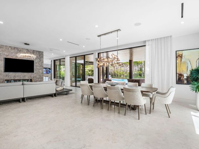 Home for sale at 217 Thatch Palm Drive - photo 6538196