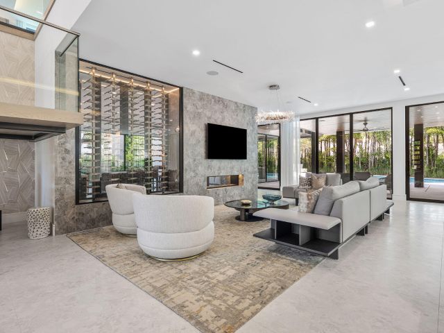 Home for sale at 217 Thatch Palm Drive - photo 6538208