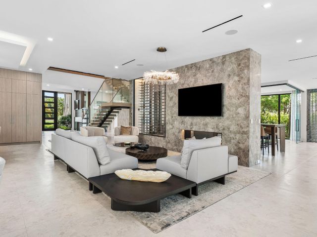 Home for sale at 217 Thatch Palm Drive - photo 6538209