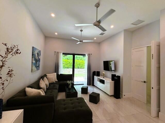 Home for rent at 2523 Oceanview Avenue E - photo 6445200