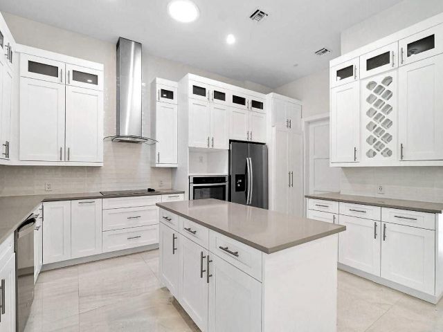 Home for rent at 2523 Oceanview Avenue E - photo 6445203