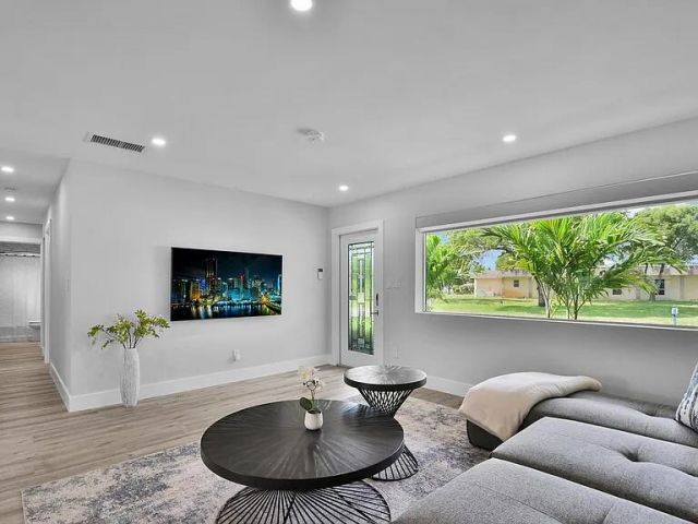 Home for sale at 803 Bluebird Drive - photo 6444726