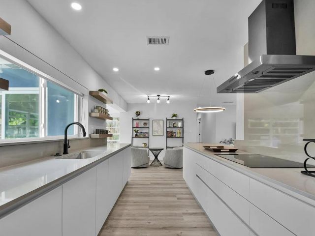 Home for sale at 803 Bluebird Drive - photo 6444736