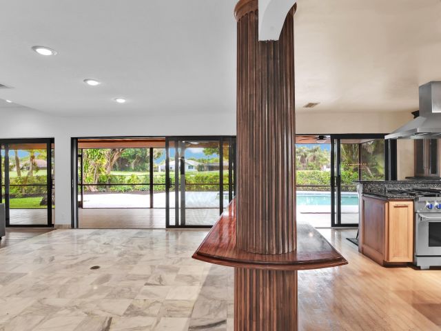 Home for sale at 10397 Camelback Lane - photo 6504140