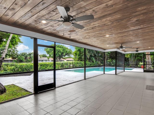 Home for sale at 10397 Camelback Lane - photo 6504149