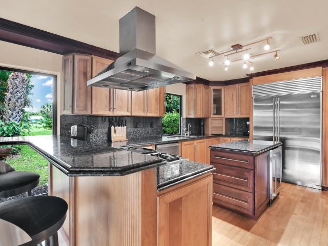 Home for sale at 10397 Camelback Lane - photo 6504153