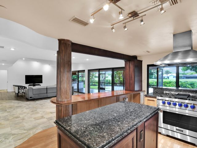 Home for sale at 10397 Camelback Lane - photo 6504155