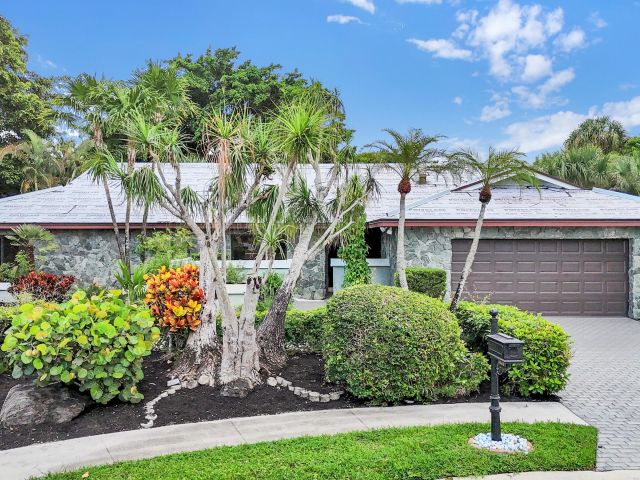 Home for sale at 10397 Camelback Lane - photo 6504159