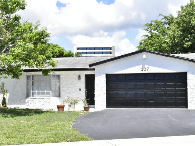 Home for sale at 237 Porter Place - photo 6445587