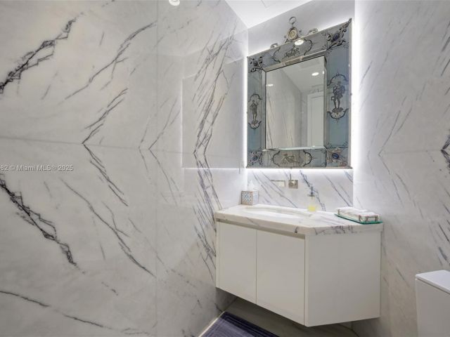 Apartment for rent  Unit #2702 - photo 6447808