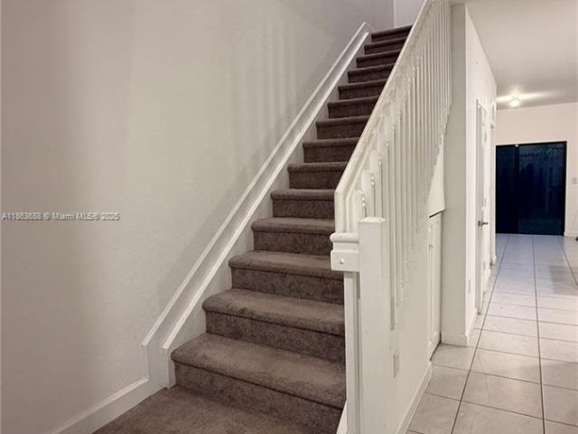 3-bedroom home for rent in Miami - 947 NE 211th St 947 - MondialRealty