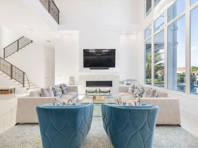 Home for rent at 1180 Bimini Lane - photo 6450203