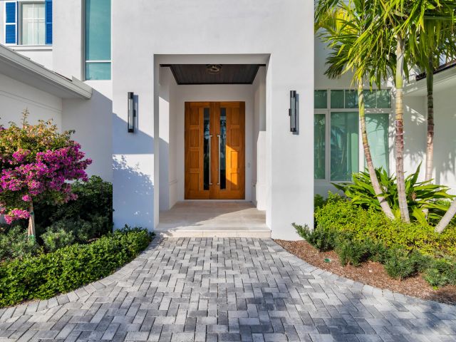 Home for rent at 1180 Bimini Lane - photo 6450206