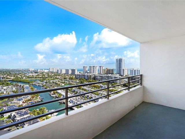 Apartment for sale  Unit #2408 - photo 6448261