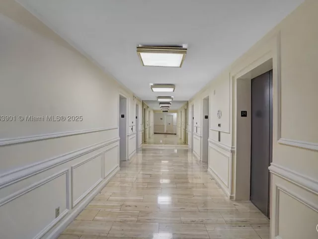 1-bedroom condo for sale in Hallandale Beach - 2500 Parkview Dr 2408 - MondialRealty