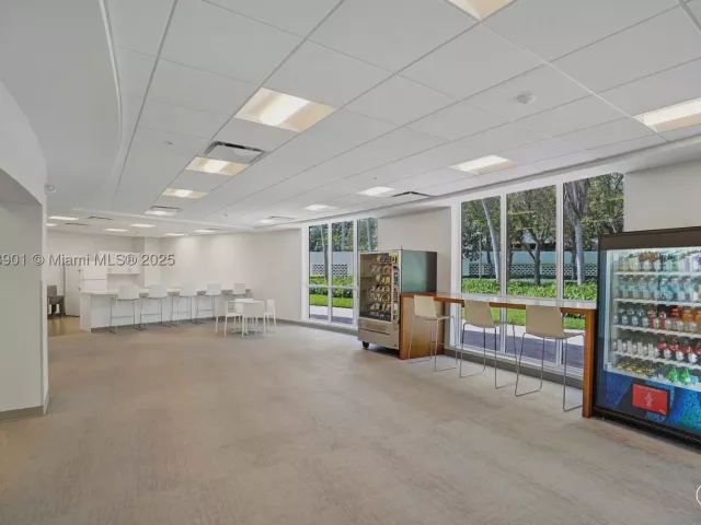 1-bedroom condo for sale in Hallandale Beach - 2500 Parkview Dr 2408 - MondialRealty