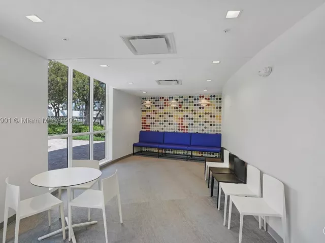 1-bedroom condo for sale in Hallandale Beach - 2500 Parkview Dr 2408 - MondialRealty