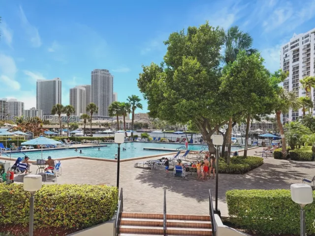 1-bedroom condo for sale in Hallandale Beach - 2500 Parkview Dr 2408 - MondialRealty