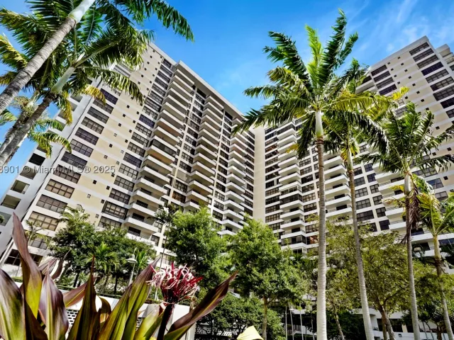 1-bedroom condo for sale in Hallandale Beach - 2500 Parkview Dr 2408 - MondialRealty