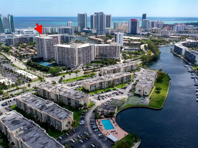 1-bedroom condo for sale in Hallandale Beach - 2500 Parkview Dr 2408 - MondialRealty