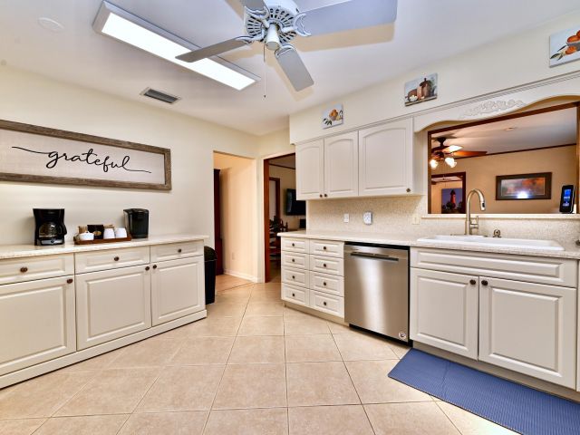 Home for rent at 129 Alhambra Place - photo 6447501