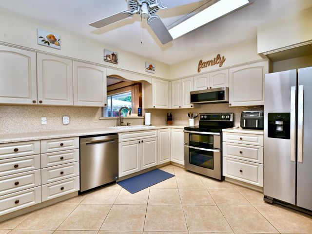 Home for rent at 129 Alhambra Place - photo 6447502