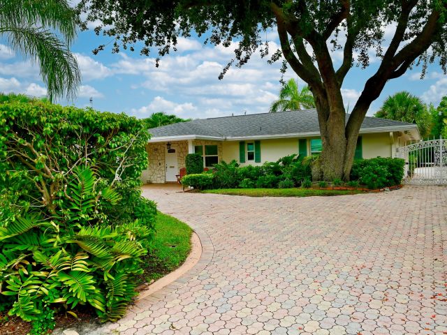 Home for rent at 129 Alhambra Place - photo 6447513