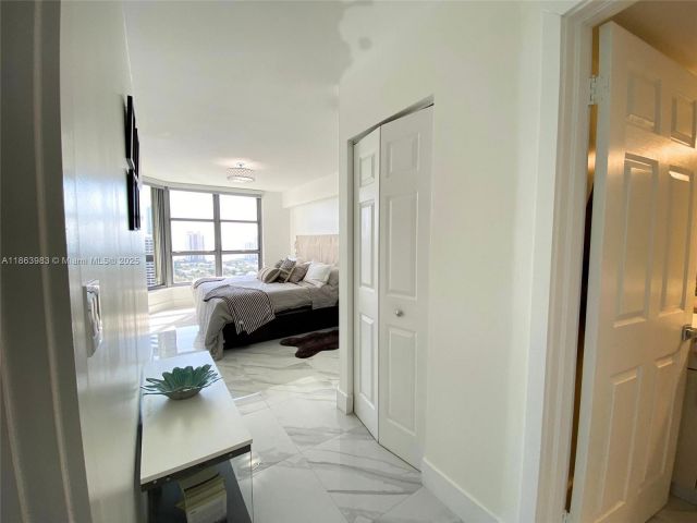 Apartment for sale  Unit #3014 - photo 6471526